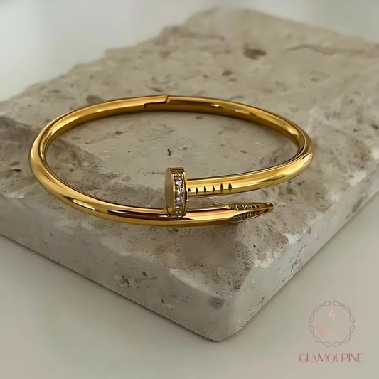 سوار Cartier الذهبي – مرصع بالكريستال اللامع